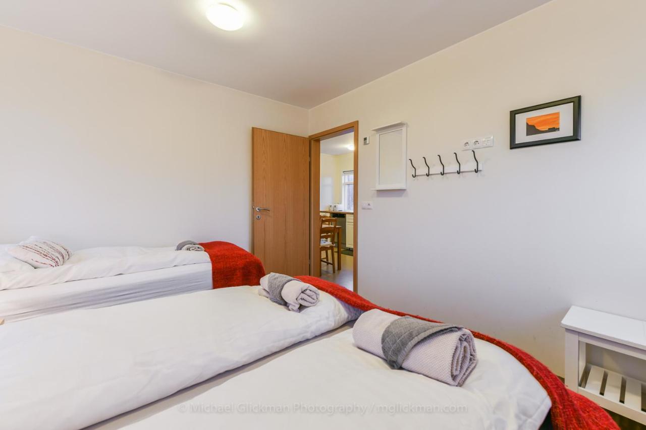 Sythra-Skoerthugil Guesthouse Varmahlíð Esterno foto